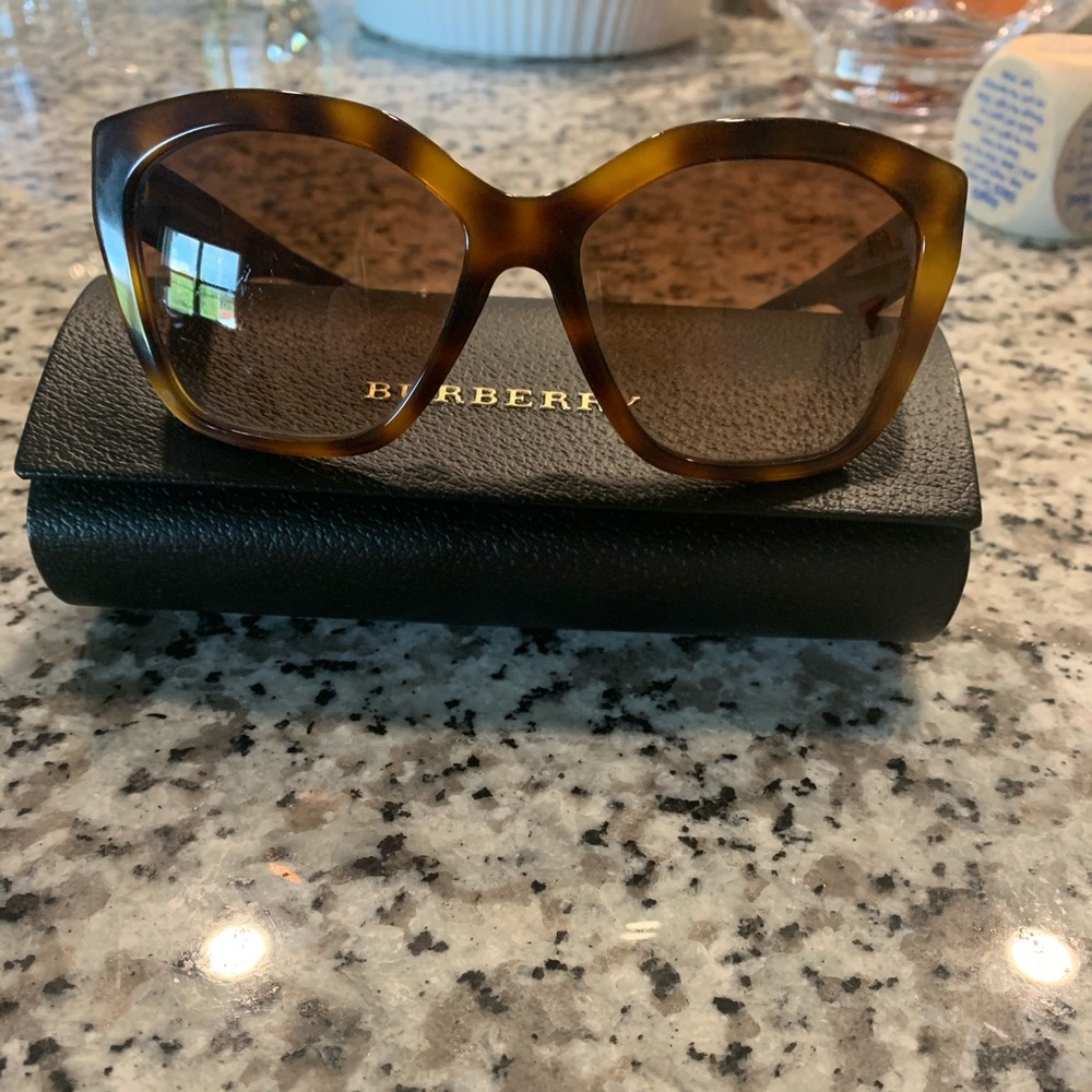 Burberry sunglasses